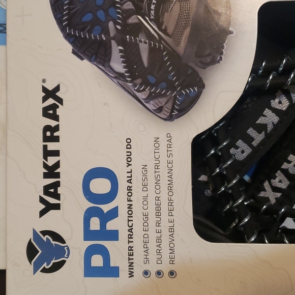 NWOT Yaktrax Pro - Picture 3 of 12
